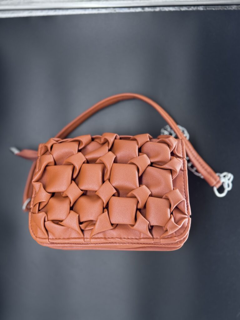 Graceful Stylish Sling Bag chain for Women